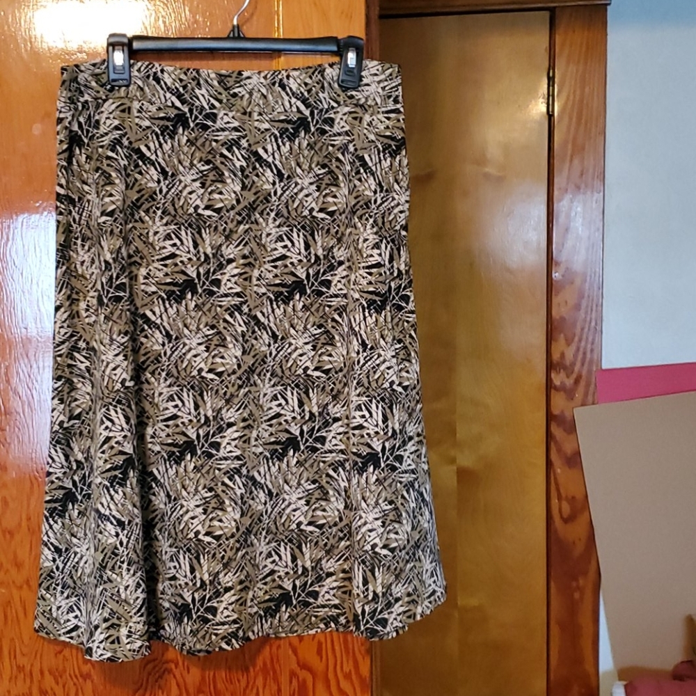 Skirt mid length